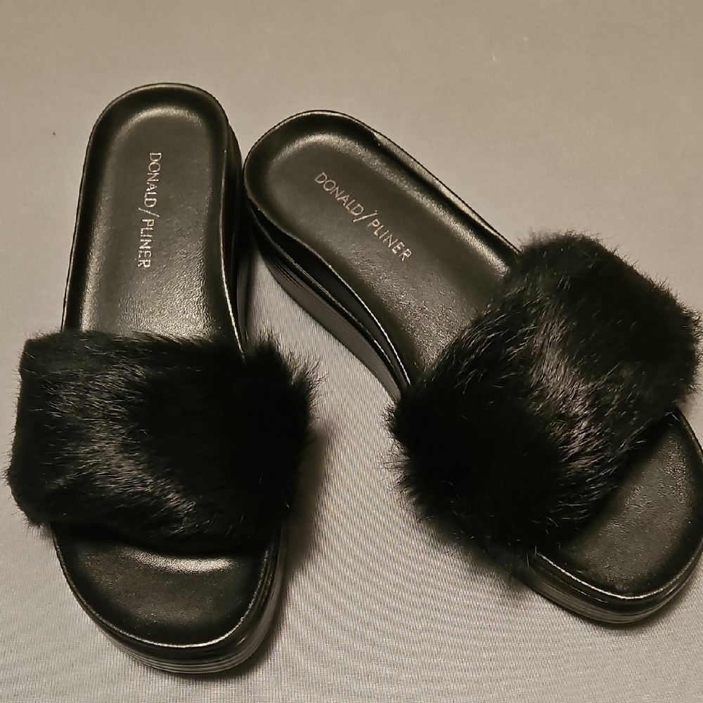 Donald J. Pliner Black Furry Slippers
